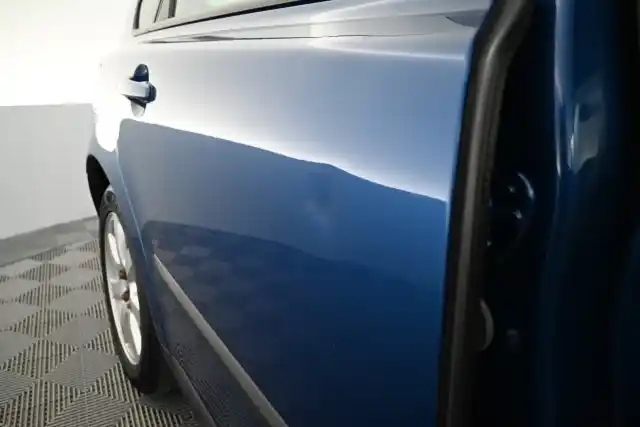 Sininen Sedan, Volvo S40 – FHM-291