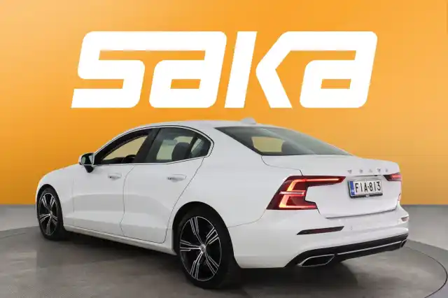 Valkoinen Sedan, Volvo S60 – FIA-813