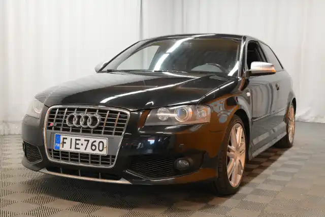 Musta Viistoperä, Audi S3 – FIE-760