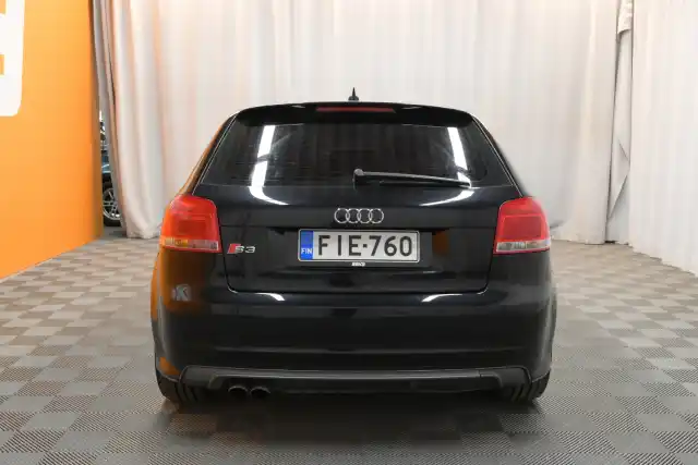 Musta Viistoperä, Audi S3 – FIE-760
