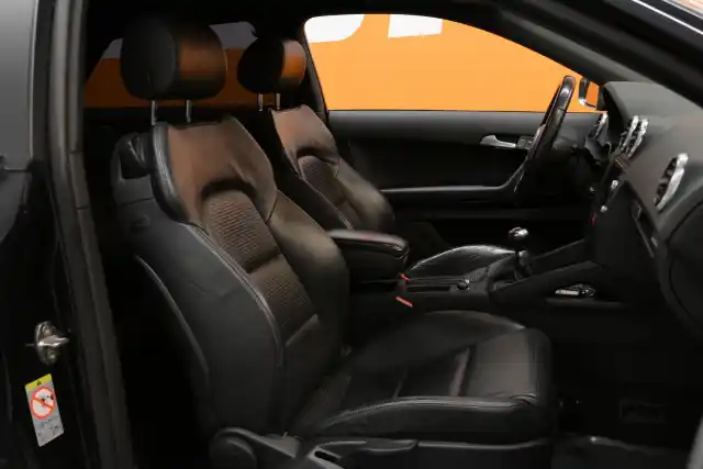 Musta Viistoperä, Audi S3 – FIE-760