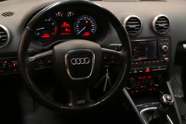 Musta Viistoperä, Audi S3 – FIE-760