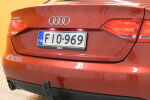 Punainen Sedan, Audi A4 – FIO-969, kuva 8