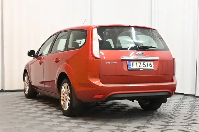 Punainen Farmari, Ford Focus – FIZ-516