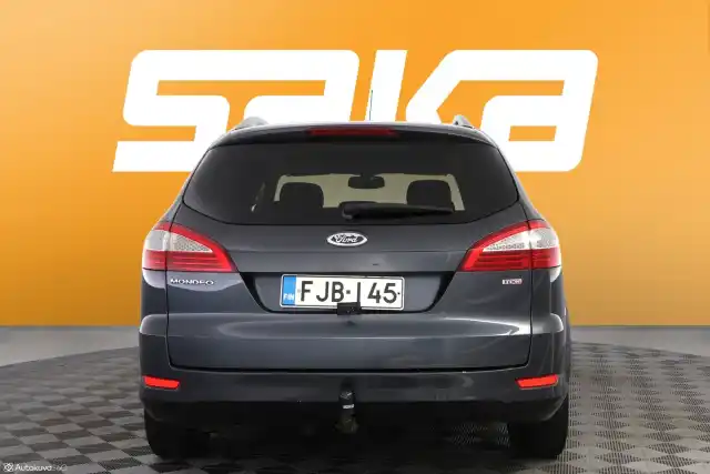 Harmaa Farmari, Ford Mondeo – FJB-145