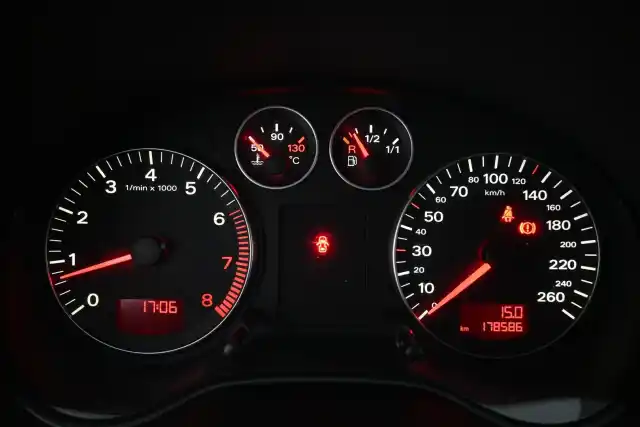 Musta Viistoperä, Audi A3 – FJN-518