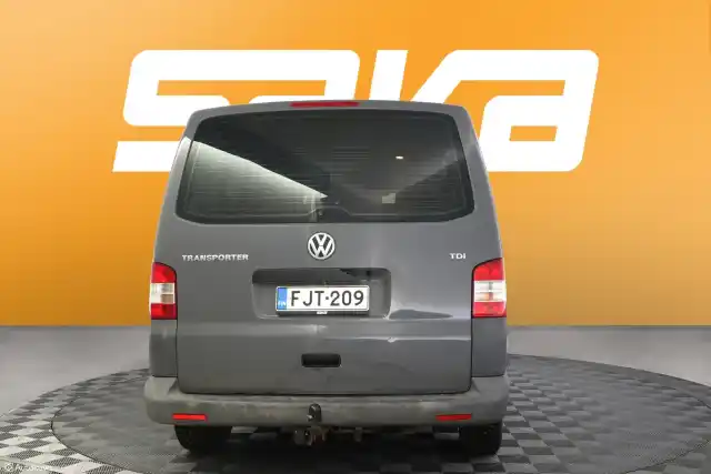 Harmaa Tila-auto, Volkswagen Transporter – FJT-209