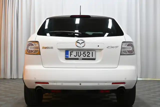 Valkoinen Maastoauto, Mazda CX-7 – FJU-521