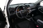 Valkoinen Maastoauto, Toyota RAV4 – FJV-282, kuva 15