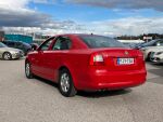 Punainen Viistoperä, Skoda Octavia – FJY-755, kuva 4
