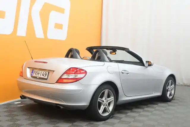 Harmaa Avoauto, Mercedes-Benz SLK – FKH-149