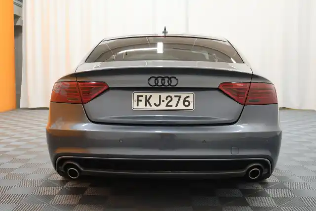 Harmaa Viistoperä, Audi A5 – FKJ-276