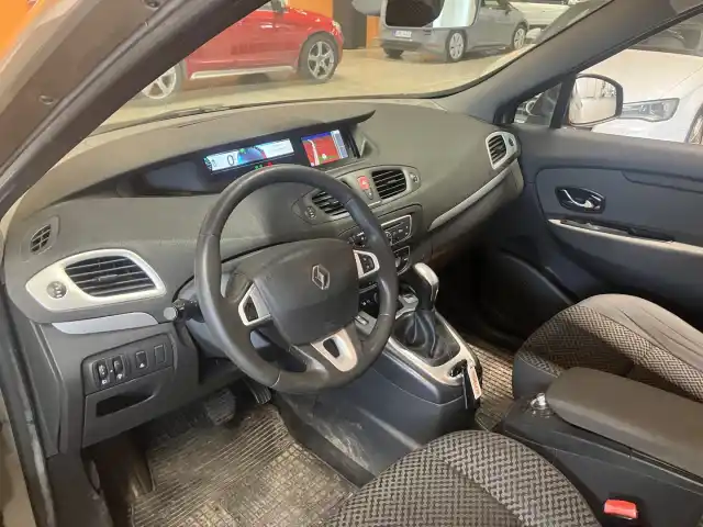 Ruskea (beige) Tila-auto, Renault Grand Scenic – FKJ-883