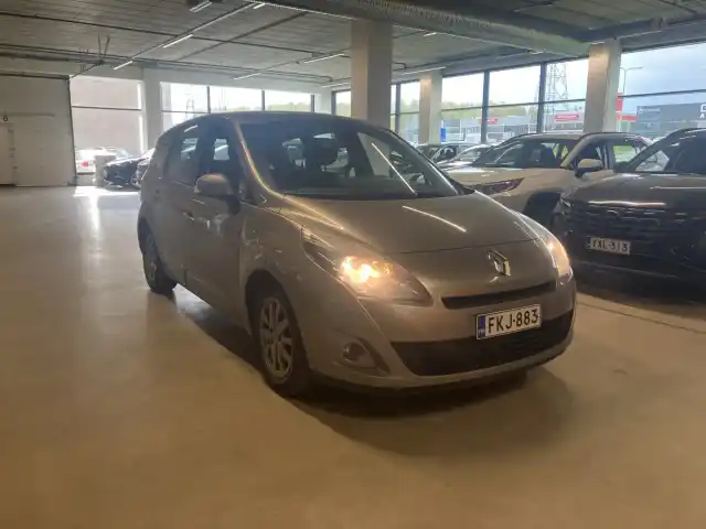 Ruskea (beige) Tila-auto, Renault Grand Scenic – FKJ-883