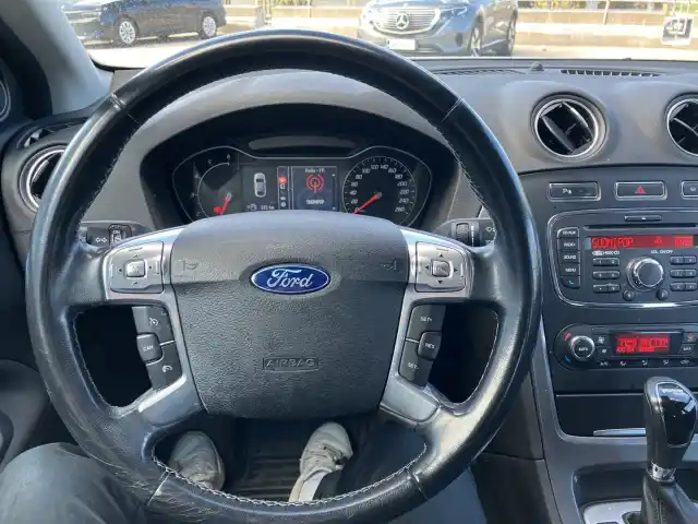 Harmaa Farmari, Ford Mondeo – FKL-538