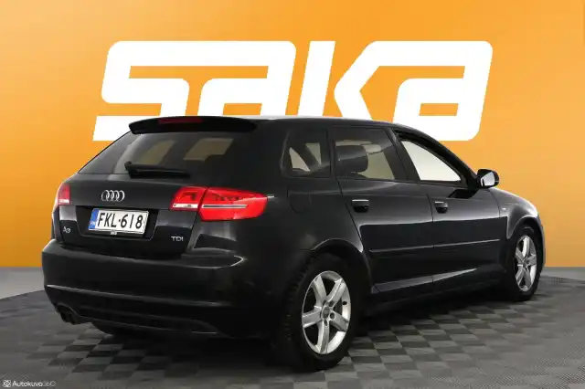 Musta Viistoperä, Audi A3 – FKL-618