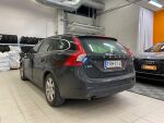 Musta Farmari, Volvo V60 – FKM-214, kuva 2