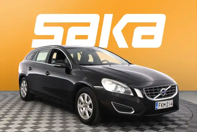 Musta Farmari, Volvo V60 – FKM-214