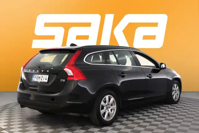 Musta Farmari, Volvo V60 – FKM-214