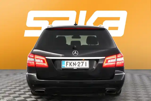 Musta Farmari, Mercedes-Benz E – FKN-271