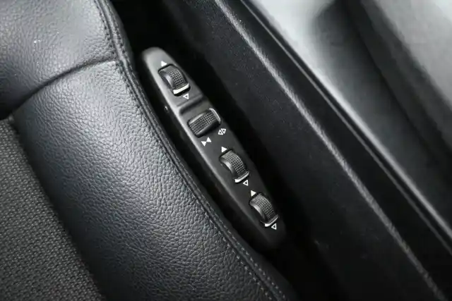 Musta Farmari, Mercedes-Benz E – FKN-271
