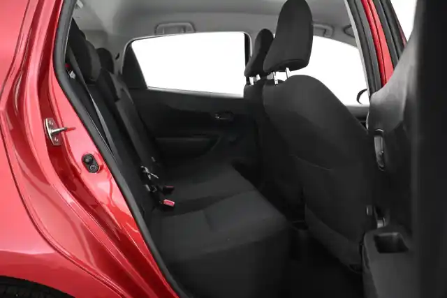 Punainen Viistoperä, Toyota Yaris – FKP-618