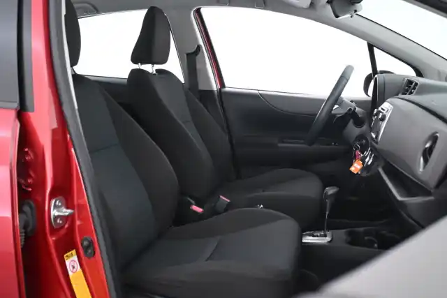 Punainen Viistoperä, Toyota Yaris – FKP-618