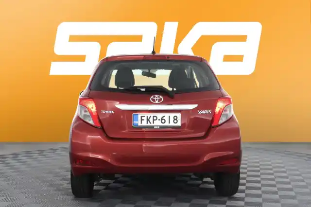 Punainen Viistoperä, Toyota Yaris – FKP-618