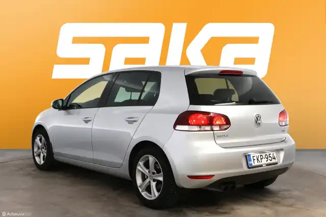 Harmaa Viistoperä, Volkswagen Golf – FKP-954