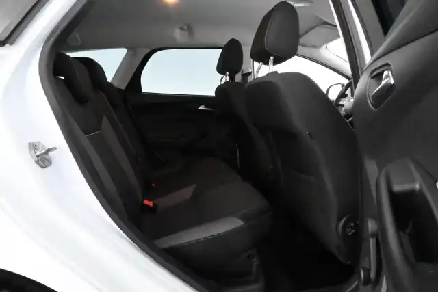 Valkoinen Farmari, Ford Focus – FKT-524
