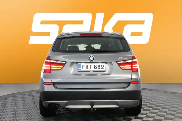 Harmaa Maastoauto, BMW X3 – FKT-882