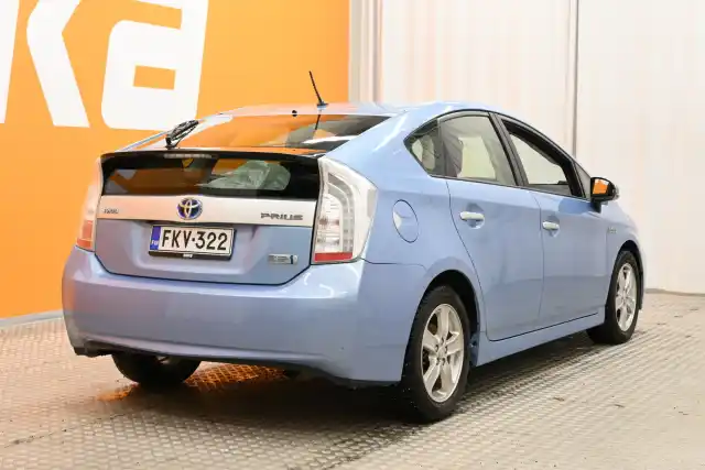 Sininen Viistoperä, Toyota Prius PHEV – FKV-322