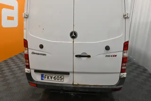 Valkoinen Matkailuauto, Mercedes-Benz Sprinter – FKV-605