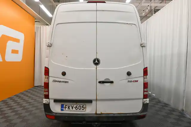 Valkoinen Matkailuauto, Mercedes-Benz Sprinter – FKV-605