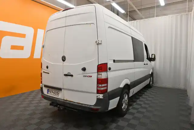 Valkoinen Matkailuauto, Mercedes-Benz Sprinter – FKV-605