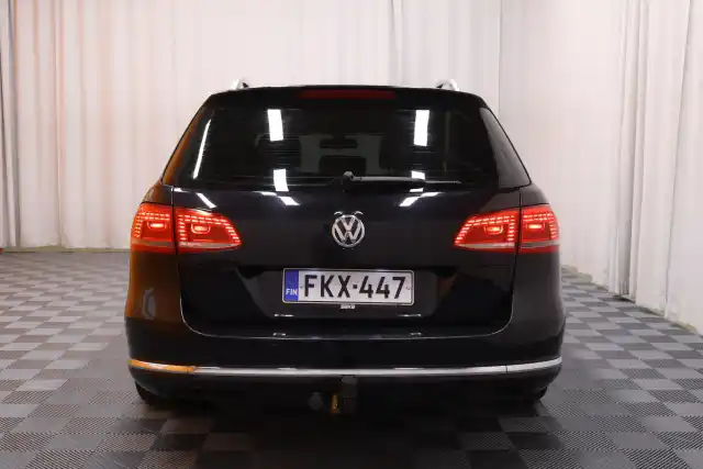 Musta Farmari, Volkswagen Passat – FKX-447
