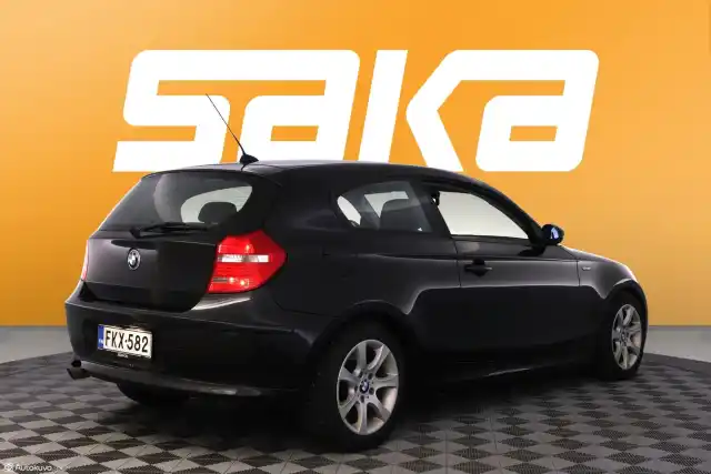 Musta Viistoperä, BMW 118 – FKX-582