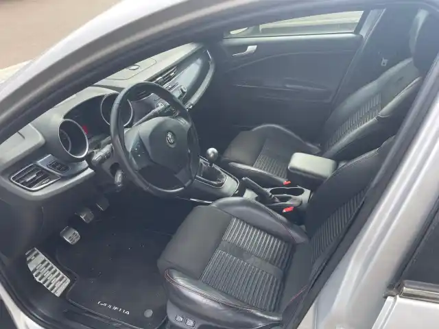 Hopea Viistoperä, Alfa Romeo Giulietta – FKY-105