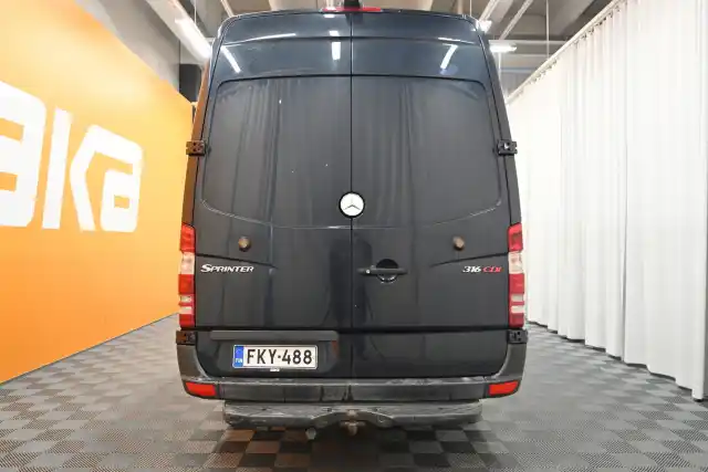 Musta Pakettiauto, Mercedes-Benz Sprinter – FKY-488