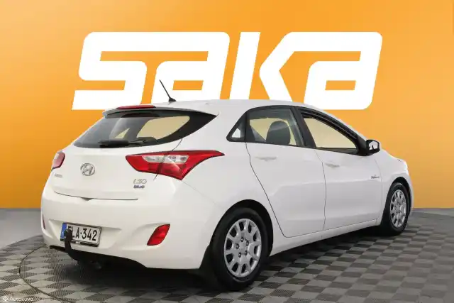 Valkoinen Viistoperä, Hyundai I30 – FLA-342