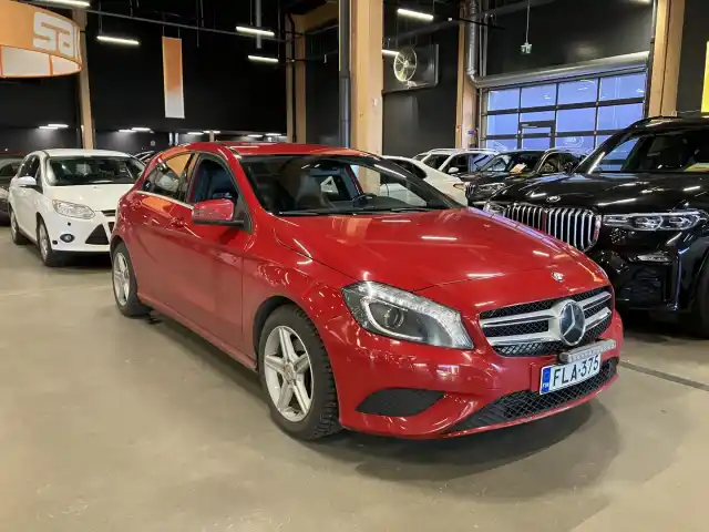 Punainen Viistoperä, Mercedes-Benz A – FLA-375