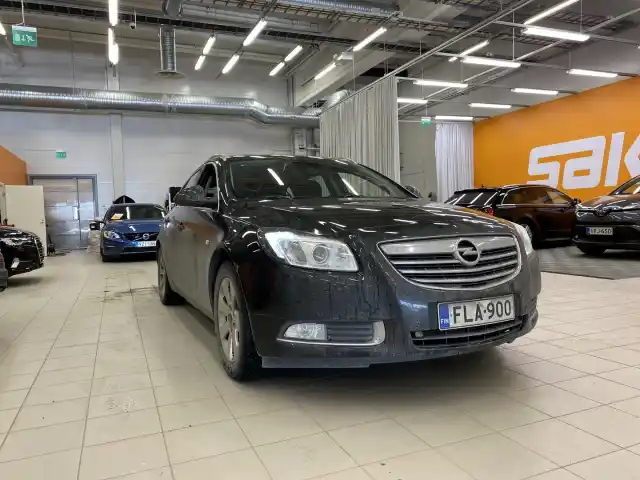 Musta Farmari, Opel Insignia – FLA-900