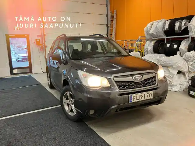 Harmaa Farmari, Subaru Forester – FLB-170