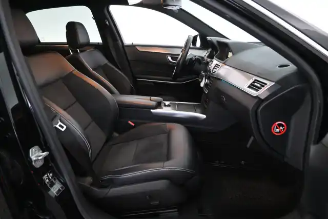 Musta Sedan, Mercedes-Benz E – FLC-754