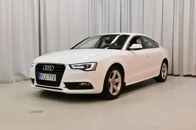 Valkoinen Viistoperä, Audi A5 – FLC-772