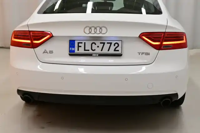 Valkoinen Viistoperä, Audi A5 – FLC-772