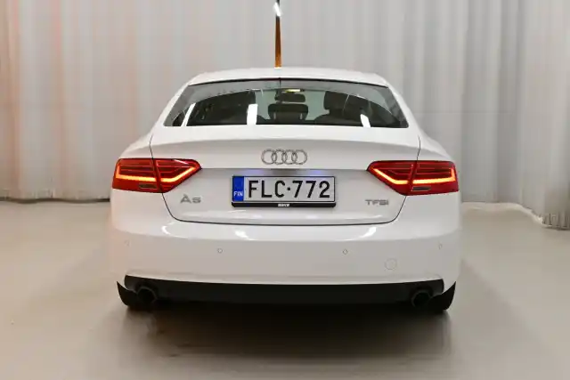 Valkoinen Viistoperä, Audi A5 – FLC-772