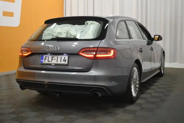 Harmaa Farmari, Audi A4 – FLF-114