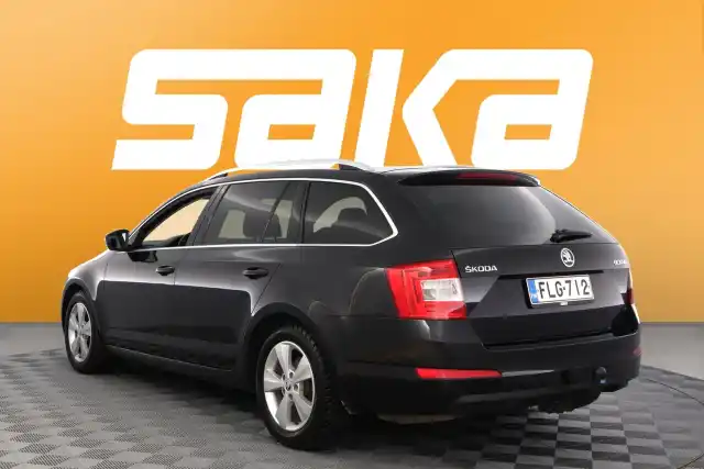 Musta Farmari, Skoda Octavia – FLG-712