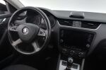 Musta Farmari, Skoda Octavia – FLG-712, kuva 10